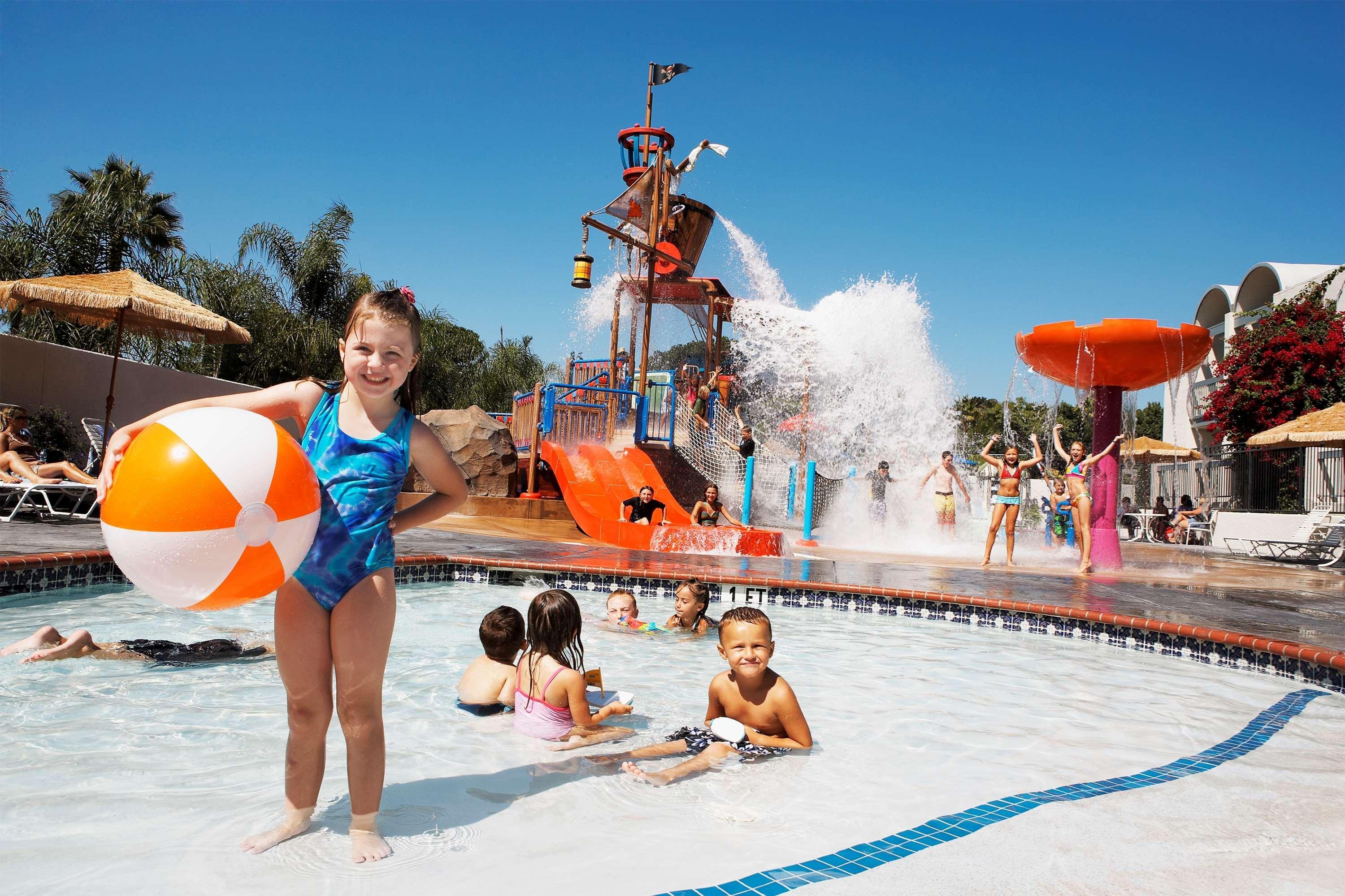 Howard Johnson By Wyndham Anaheim Hotel & Water Playground Facilități foto