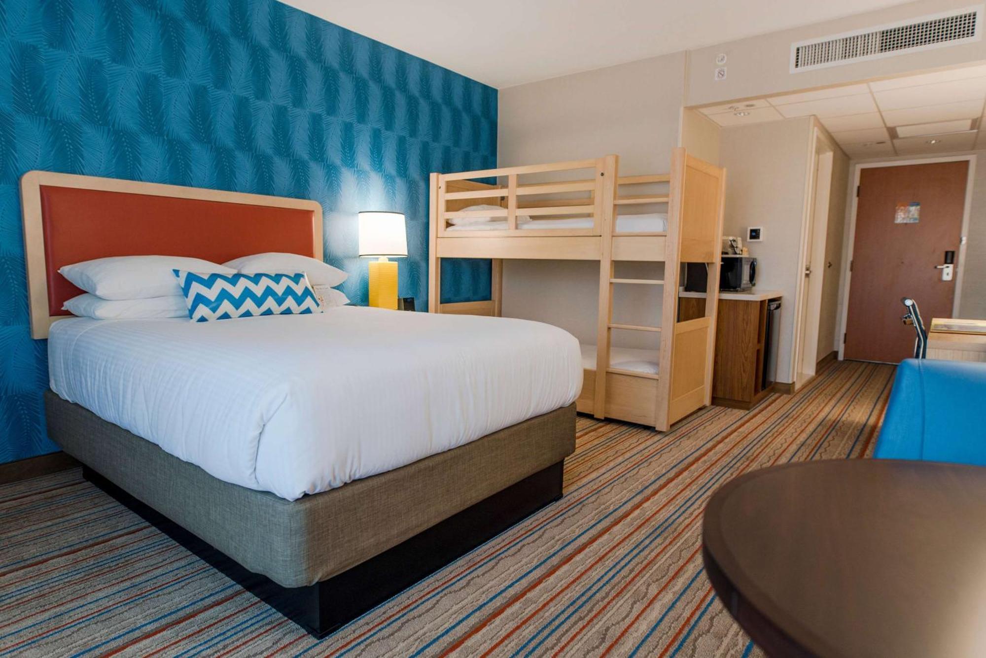 Howard Johnson By Wyndham Anaheim Hotel & Water Playground Exterior foto