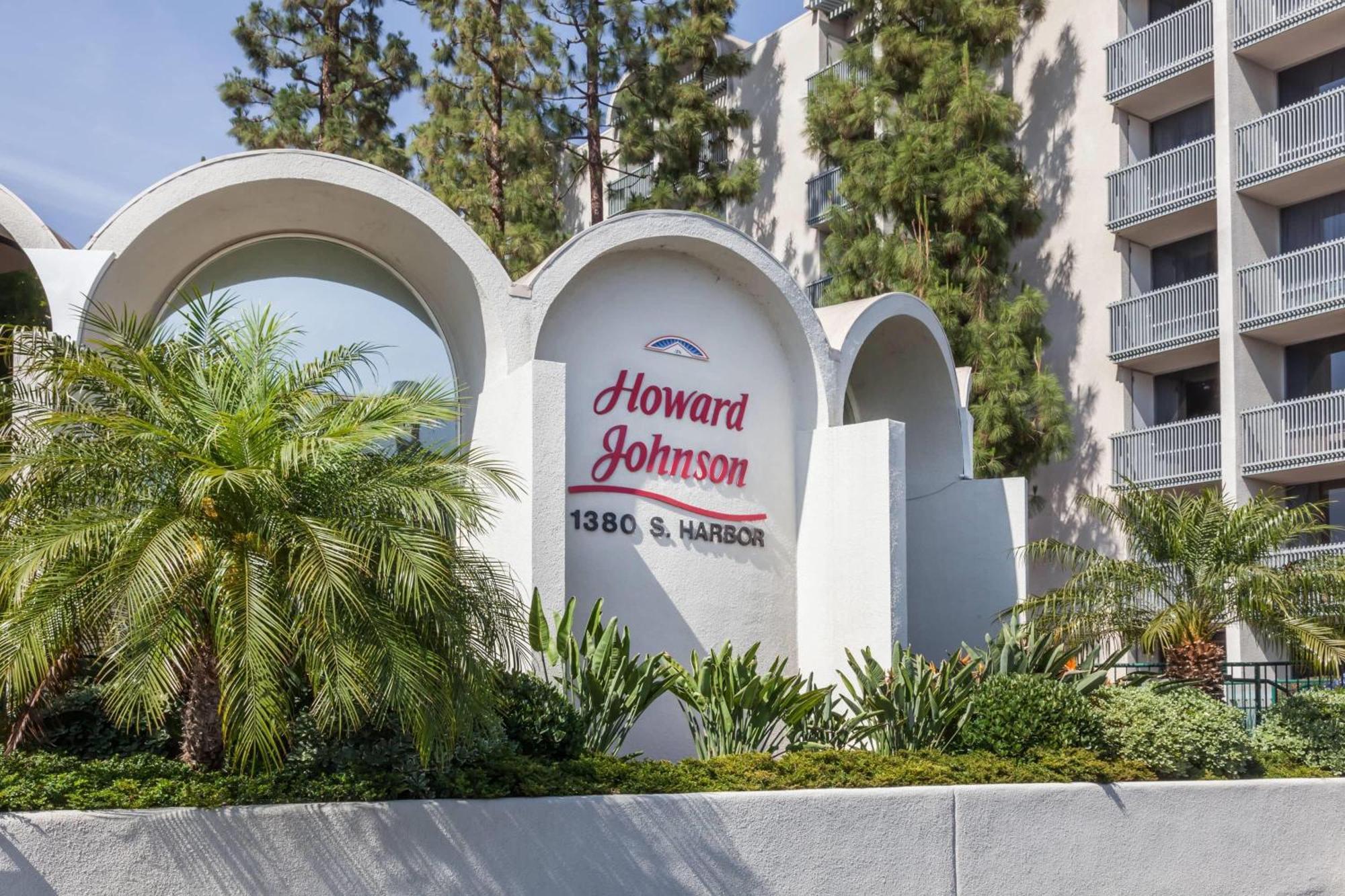 Howard Johnson By Wyndham Anaheim Hotel & Water Playground Exterior foto